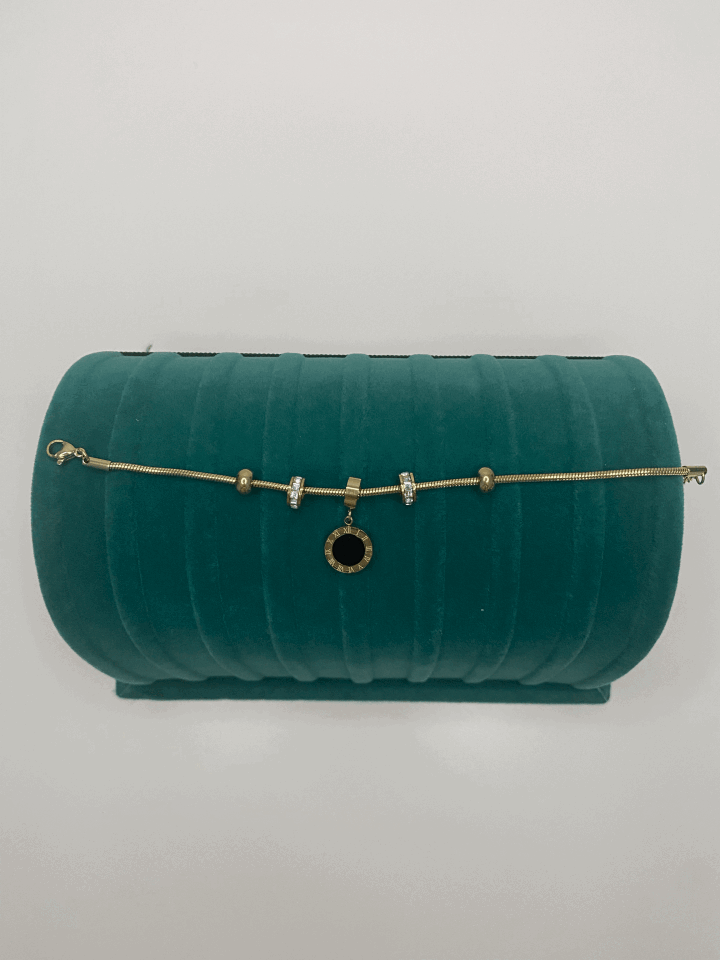 Siyah Detaylı Taşlı