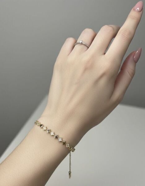 Yonca Sıralı Taşlı