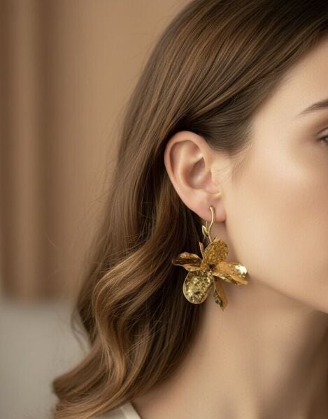 Altın Çiçek Küpe