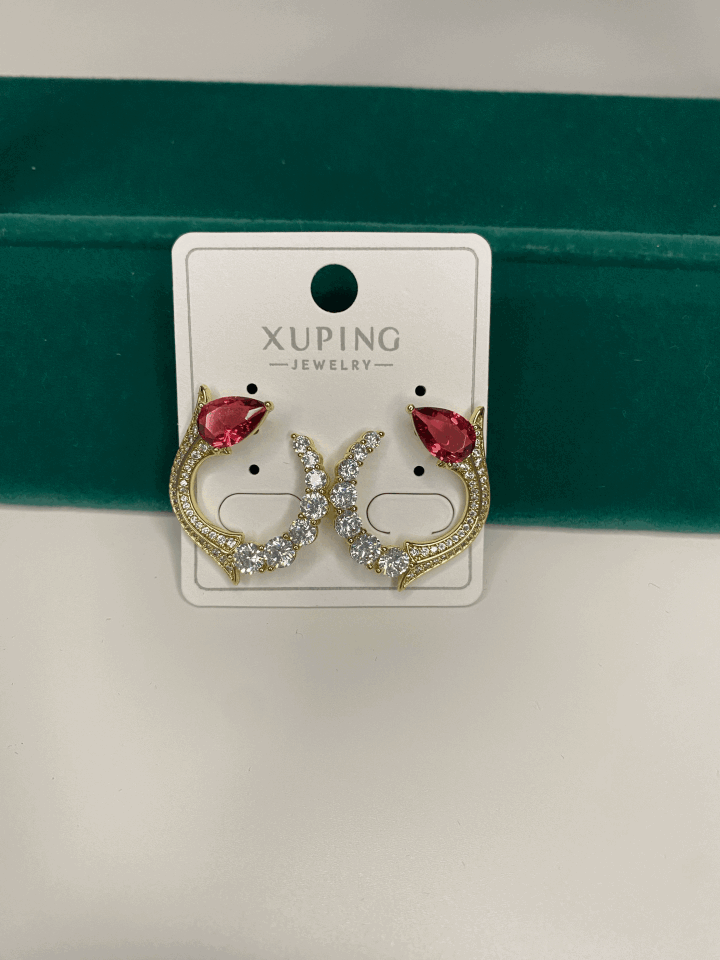 Kırmızı Taş Detaylı